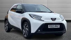 Pure white with black Used 2023 Toyota Aygo Hatchback | £13,650 (Fair price)