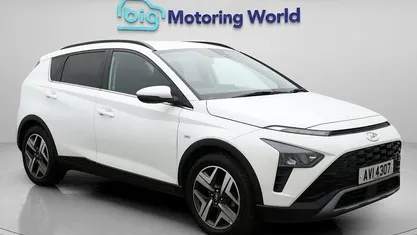 Used Hyundai Bayon Premium 120 HP (88 kW) 2024 White SUV