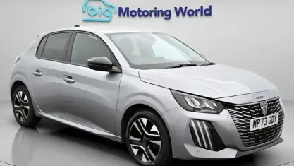 Used Peugeot 208 Allure 101 HP (74 kW) 2024 Grey Hatchback