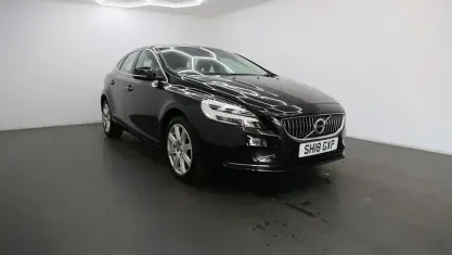 Used Volvo V40 Inscription 122 HP (89 kW) 2019 Hatchback