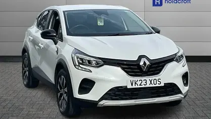 Used Renault Captur Evolution 143 HP (105 kW) 2023 White SUV