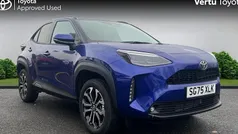 New 2025 Toyota Yaris Hybrid Design Estate | £25,995 (Fair price)