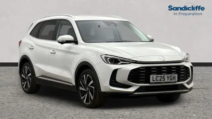 Used MG ZS Trophy 196 HP (144 kW) 2024 Solid  arctic white SUV
