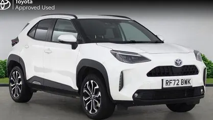 Used 2025 Toyota Yaris Hybrid Design Estate | £19,144 (Super price)