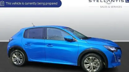 Used 2022 Peugeot e-208 Allure Premium Hatchback | £12,422 (Fair price)