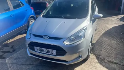 Used Ford B-MAX Zetec 105 HP (77 kW) 2016 Silver MPV