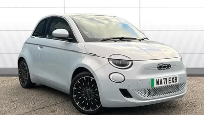 Used 2025 Fiat 500e La Prima Hatchback | £14,530 (Good price)