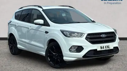 Used Ford Kuga ST-Line X 150 HP (110 kW) 2018 Frozen white (premium colour) SUV