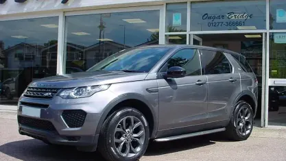 Second-hand Land Rover Discovery Sport Landmark 180 CP (132 kW) 2019 Gri SUV