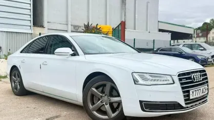 Used Audi A8 Advanced 258 HP (189 kW) 2015 White Sedan