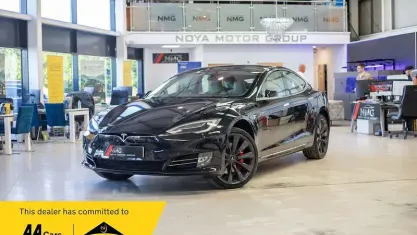 Used Tesla Model S Performance 386 kW (525 HP) 2019 Hatchback