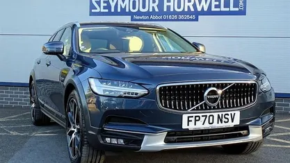Used Volvo V90 CC Plus 190 HP (139 kW) 2020 Estate