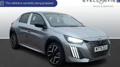 Used Peugeot 208 Premium 111 HP (81 kW) 2025 Hatchback