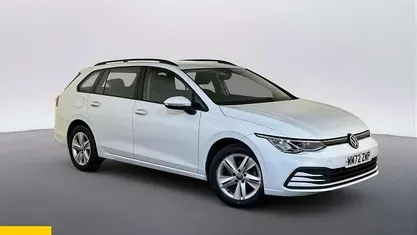 Used VW Golf VIII Life 131 HP (96 kW) 2023 White Estate