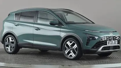 Usado Hyundai Bayon Premium 120 CV (88 kW) 2023 Verde SUV