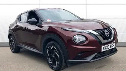 Usado Nissan Juke N-Connecta 114 CV (83 kW) 2023 Rojo SUV