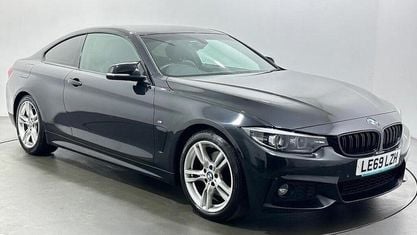 Usado BMW 430 M Sport 252 HP (185 kW) 2020 Preto Coupé