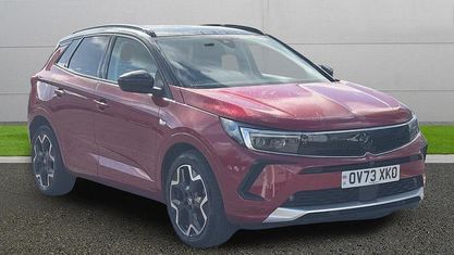 Używany Vauxhall Grandland X Ultimate 131 KM (96 kW) 2023 Czerwony SUV