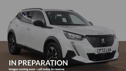 Used Peugeot 2008 Allure+ 131 HP (96 kW) 2023 White SUV