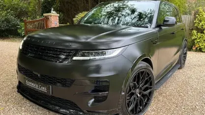 Käytetty Land Rover Range Rover Sport First Edition 349 HP (256 kW) 2023 Katumaasturi