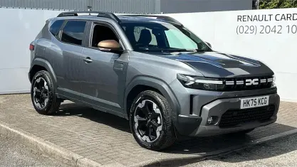 Used Dacia Duster Extreme 131 HP (96 kW) 2025 Grey Estate