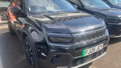 Used Jeep Avenger EV Summit 114 kW (156 HP) 2024 Black SUV