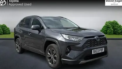 Usado Toyota RAV4 Design 218 HP (160 kW) 2025 SUV