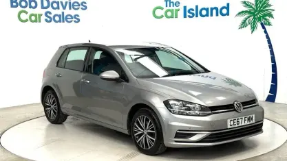 Begagnad VW Golf VII SE 110 HK (80 kW) 2017 Silver Halvkombi