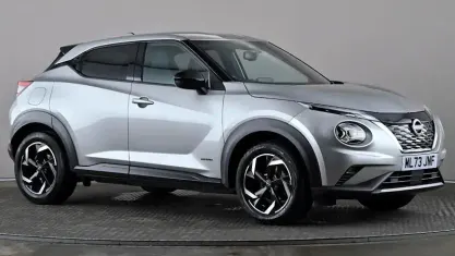 Used Nissan Juke N-Connecta 143 HP (105 kW) 2023 Silver SUV