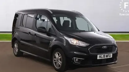 Used Ford Tourneo Titanium 120 HP (88 kW) 2021 Estate