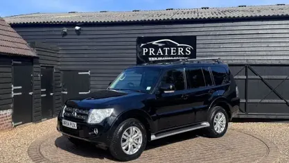 Używany Mitsubishi Shogun 200 KM (147 kW) 2014 SUV