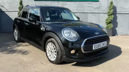 Used Mini Cooper Hatch 136 HP (100 kW) 2015 Black Hatchback