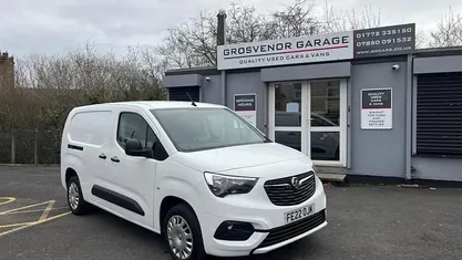 Used Vauxhall Combo Sportive 101 HP (74 kW) 2022 White MPV