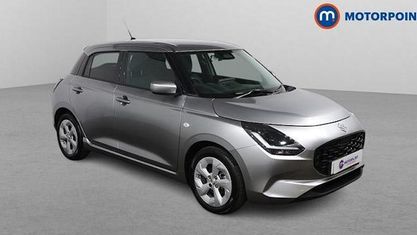 Używany Suzuki Swift 82 KM (60 kW) 2025 Srebrny Hatchback