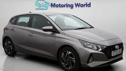 Bronze Used 2022 Hyundai i20 SE Hatchback | £12,861 (Fair price)