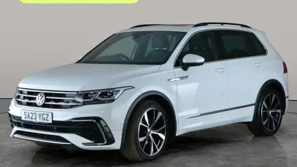Begagnad VW Tiguan R-line 150 HK (110 kW) 2023 Vit SUV
