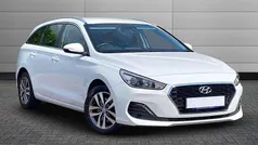 White Used 2018 Hyundai i30 SE Estate | £9,550 (Fair price)
