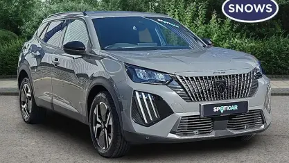 Usado Peugeot 2008 Allure 131 HP (96 kW) 2024 Cinzento SUV