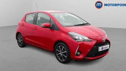 Used Toyota Yaris 111 HP (81 kW) 2019 Red Hatchback
