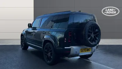 Used Land Rover Defender HSE 241 HP (177 kW) 2020 Estate