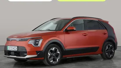 Used Kia e-Niro 150 kW (204 HP) 2023 Orange SUV