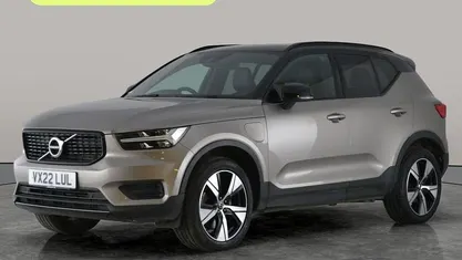 Used Volvo XC40 R-Design 211 HP (155 kW) 2021 SUV