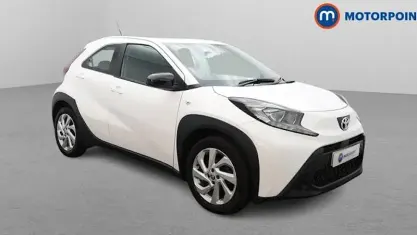 Usado Toyota Aygo X PURE 72 HP (52 kW) 2025 SUV