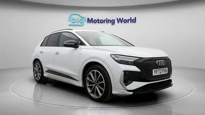 Used Audi Q4 e-tron S-Line 150 kW (204 HP) 2022 White SUV