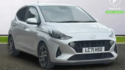 Used Hyundai i10 Premium 67 HP (49 kW) 2023 Hatchback