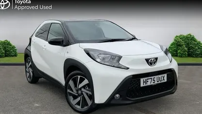 New Toyota Aygo X 72 HP (52 kW) 2025 Pure white bitone SUV