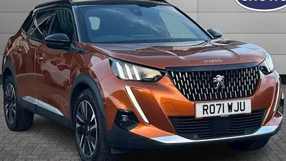 Used Peugeot 2008 Premium 131 HP (96 kW) 2021 Orange SUV