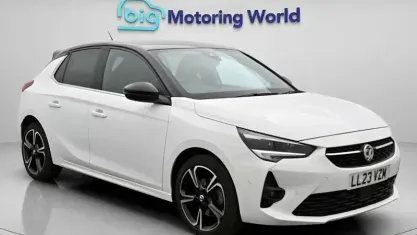 Used Vauxhall Corsa Ultimate 131 HP (96 kW) 2023 White Hatchback