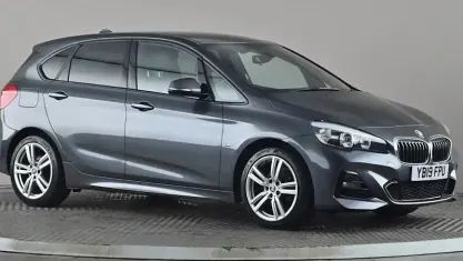 Usado BMW 218 M Sport 140 HP (102 kW) 2019 Cinzento Carrinha