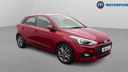 Used Hyundai i20 Premium 101 HP (74 kW) 2019 Red Hatchback